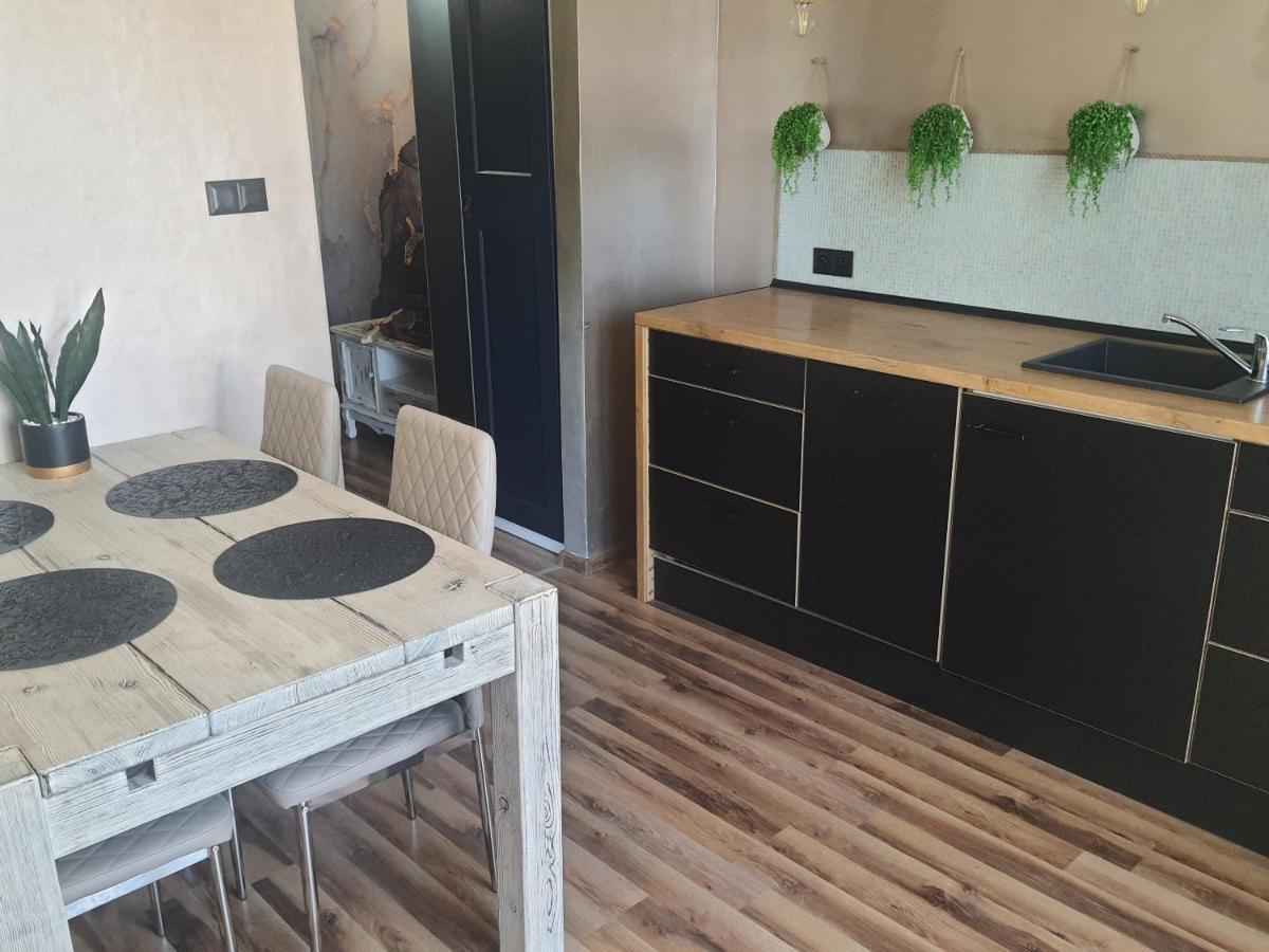 Ferienwohnung Apartament Nad Fontanna Malbork Exterior foto
